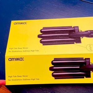 Deep waving hair iron by Amika